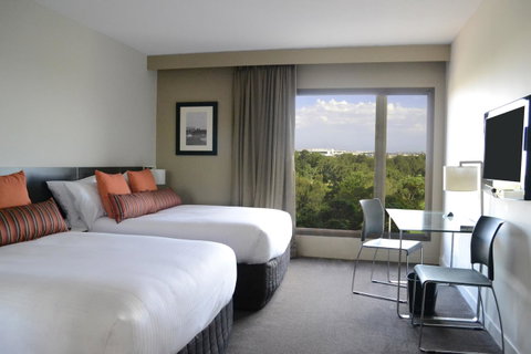 Novotel Sydney International Airport - Accommodation Fremantle 2