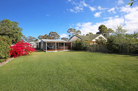 Hayes Beach House I Award Winner I 4 Mins To Beach - Accommodation Fremantle 8