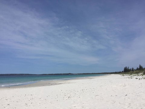 Hayes Beach House I Award Winner I 4 Mins To Beach - Accommodation Fremantle 20