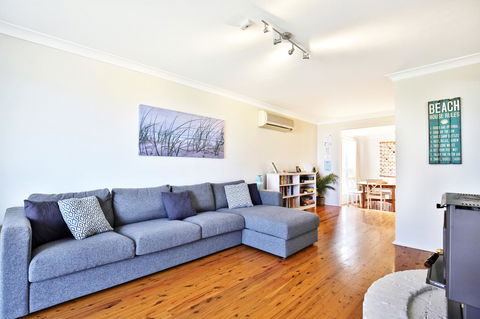 Hayes Beach House I Award Winner I 4 Mins To Beach - Accommodation Fremantle 9