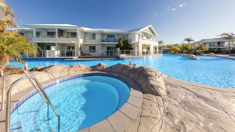 Oaks Port Stephens Pacific Blue Resort - Accommodation Fremantle 1