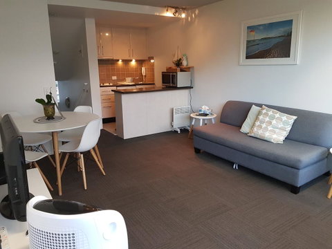 Manly Central Executive - Accommodation Fremantle 9