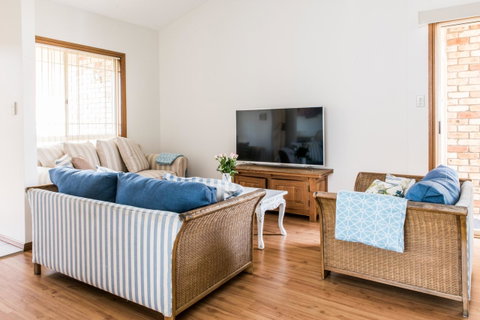 Ambience - Accommodation Fremantle 6