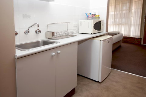 Sapphire Waters Motor Inn - Accommodation Fremantle 19