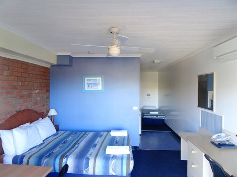 Sapphire Waters Motor Inn - Accommodation Fremantle 30