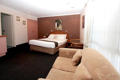 Sapphire Waters Motor Inn - Accommodation Fremantle 6
