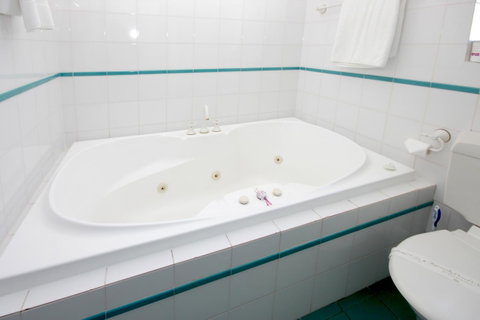Sapphire Waters Motor Inn - Accommodation Fremantle 25