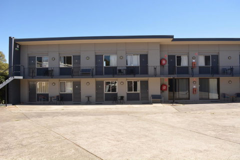 Commercial Hotel Motel Lithgow - Accommodation Fremantle 0