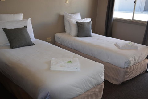 Commercial Hotel Motel Lithgow - Accommodation Fremantle 6