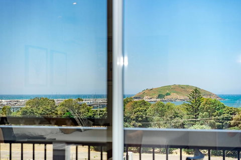 The Observatory Self Contained Apartments - Accommodation Fremantle 2