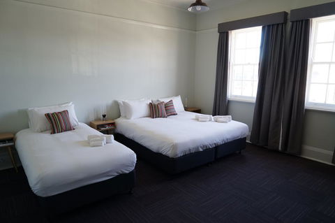 Rosehill Hotel - Accommodation Fremantle 0