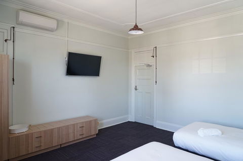 Rosehill Hotel - Accommodation Fremantle 4