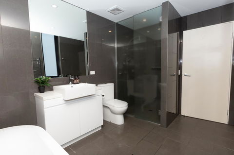 Brand New Executive Apartment - Accommodation Fremantle 11