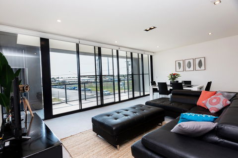 Brand New Executive Apartment - Accommodation Fremantle 21