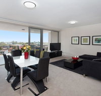 The Junction Palais - Modern and Spacious 2BR Bondi Junction Apartment Close to Everything - Accommodation Fremantle