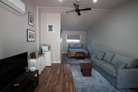 Pound Creek Gallery - Accommodation Fremantle 5