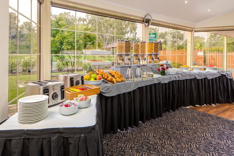 Best Western Plus Hovell Tree Inn - Accommodation Fremantle 10