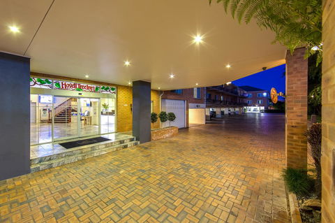 Best Western Plus Hovell Tree Inn - Accommodation Fremantle 3