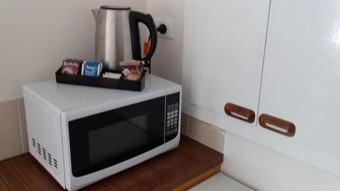 Allonville Gardens Motel - Accommodation Fremantle 6