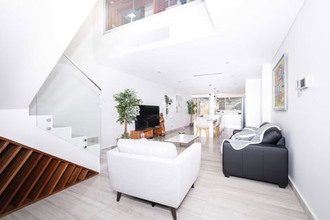 Luxury Villa Darlington - Vine - Accommodation Fremantle 0