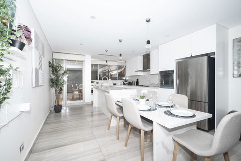 Luxury Villa Darlington - Vine - Accommodation Fremantle 3