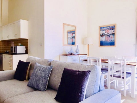 Boathouse Resort (Water Front) - Accommodation Fremantle 8