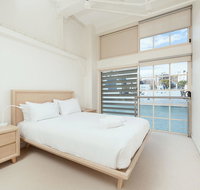 Waterfront Apartment on Sydney Harbour - Accommodation Fremantle