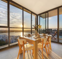 Stunning Sunset Water View 2BEDs on High Rises - Accommodation Fremantle