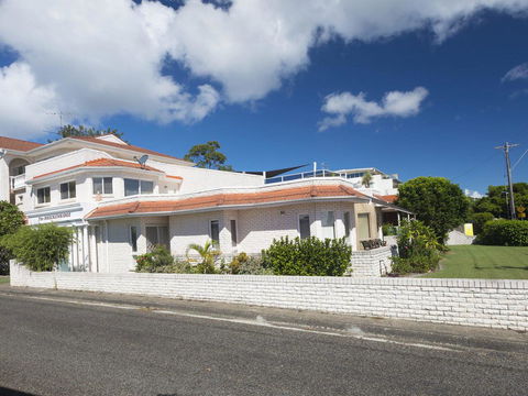 2 The Breckenridge - Accommodation Fremantle 4