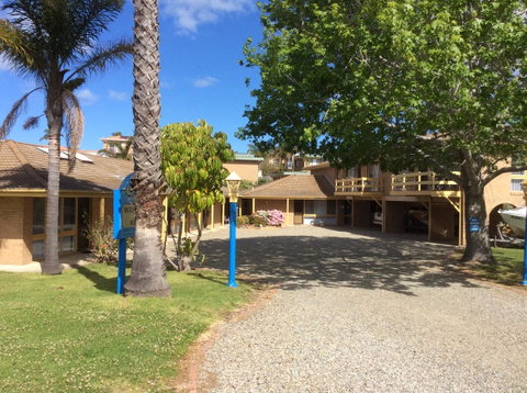 Como Lodge - Accommodation Fremantle 1
