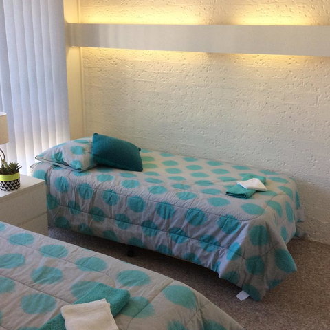 Como Lodge - Accommodation Fremantle 2