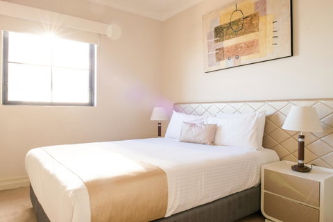 Seasons Harbour Plaza - Accommodation Fremantle 6