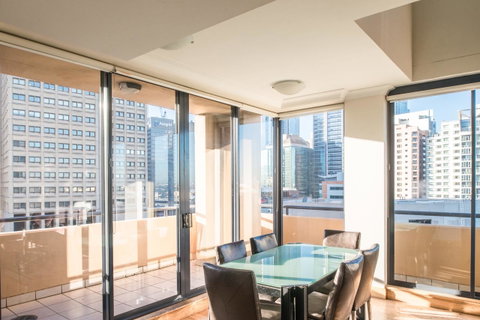 Seasons Harbour Plaza - Accommodation Fremantle 11