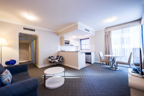 Seasons Harbour Plaza - Accommodation Fremantle 35