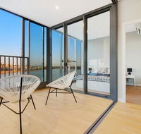 Brand New 3 Bedrooms Apt with Waterfront View - Accommodation Fremantle