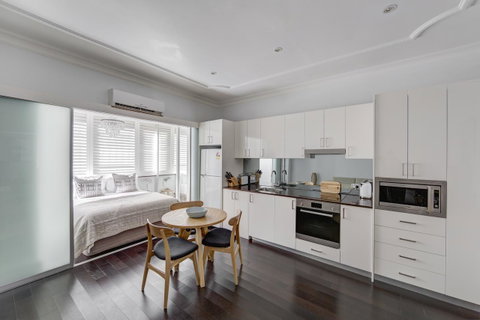 Regents Court Sydney - Accommodation Fremantle 13