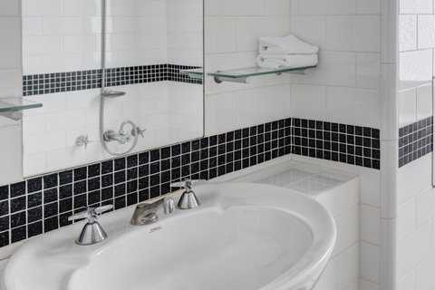 Regents Court Sydney - Accommodation Fremantle 33