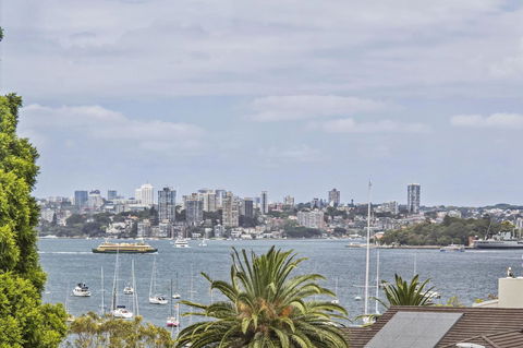 Summery, Spacious 4 Bed Home In Kurraba Point - Accommodation Fremantle 17