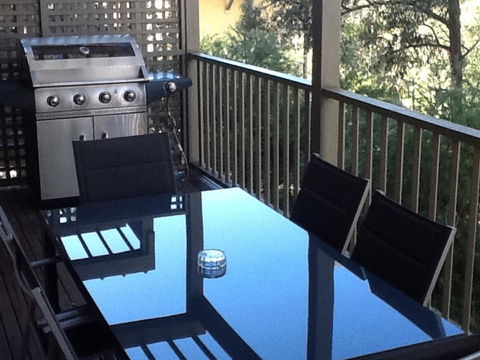 Villa De Saran Located Within Cypress Lakes - Accommodation Fremantle 9