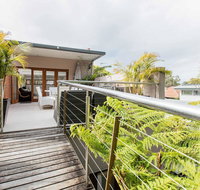 Family surf house 5 min walk to Manly beach - Accommodation Fremantle