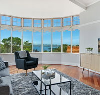 Huge Harbour View Apartment In Historic Home - Accommodation Fremantle