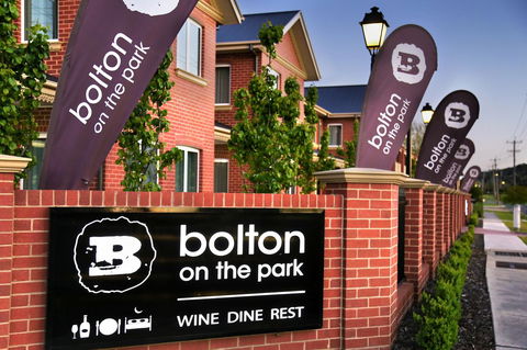 Best Western Plus Bolton On The Park - Accommodation Fremantle 2