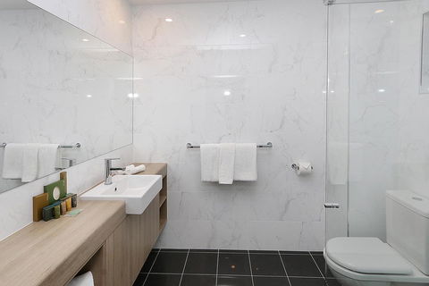 Best Western Plus Bolton On The Park - Accommodation Fremantle 10