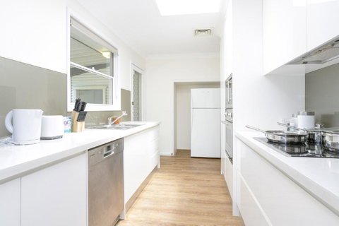 Beautiful Family Holiday House - Accommodation Fremantle 7