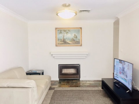 Beautiful Family Holiday House - Accommodation Fremantle 5