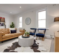 Large stylish and quiet penthouse steps from surf - Accommodation Fremantle