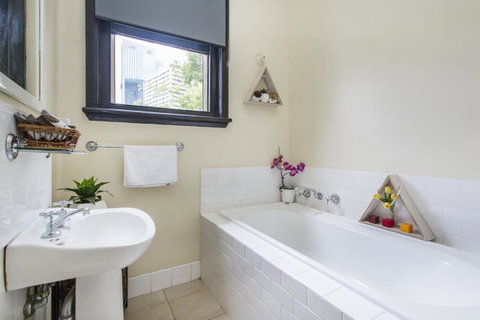 Sydney Harbour Bed And Breakfast - Accommodation Fremantle 24