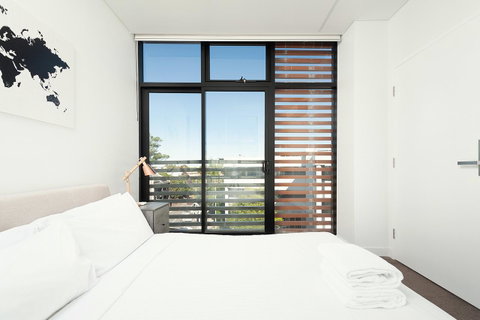 Newtown's Best Designer Apartment - Accommodation Fremantle 8