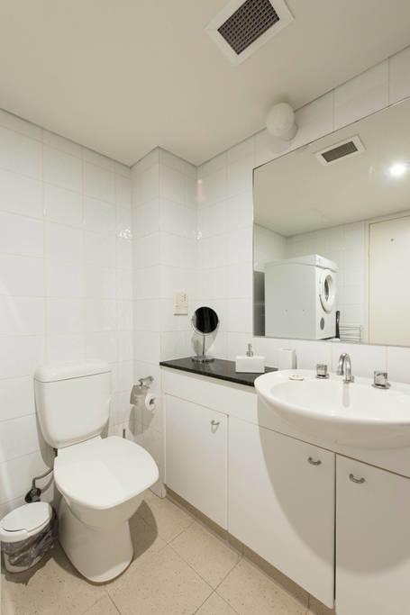 Grande Esplanade Studio - Accommodation Fremantle 10