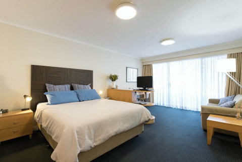 Grande Esplanade Studio - Accommodation Fremantle 1